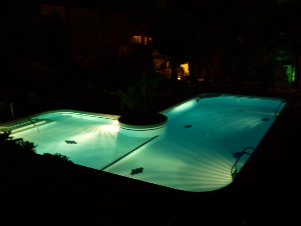 Pool bei Nacht Grupotel Rocador