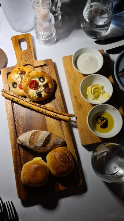 Gastro Outrigger Maldives Maafushivaru Resort