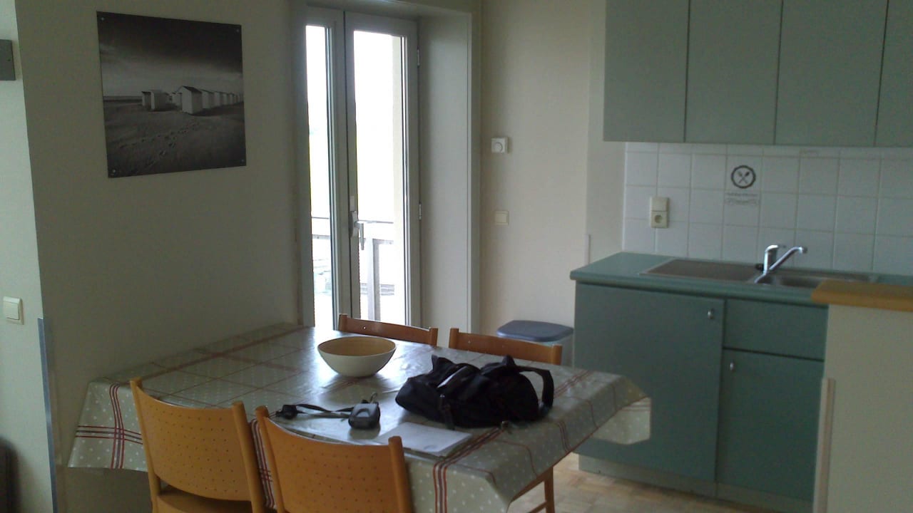 Küche mit Ausgang zum Balkon Hotel Zon en Zee