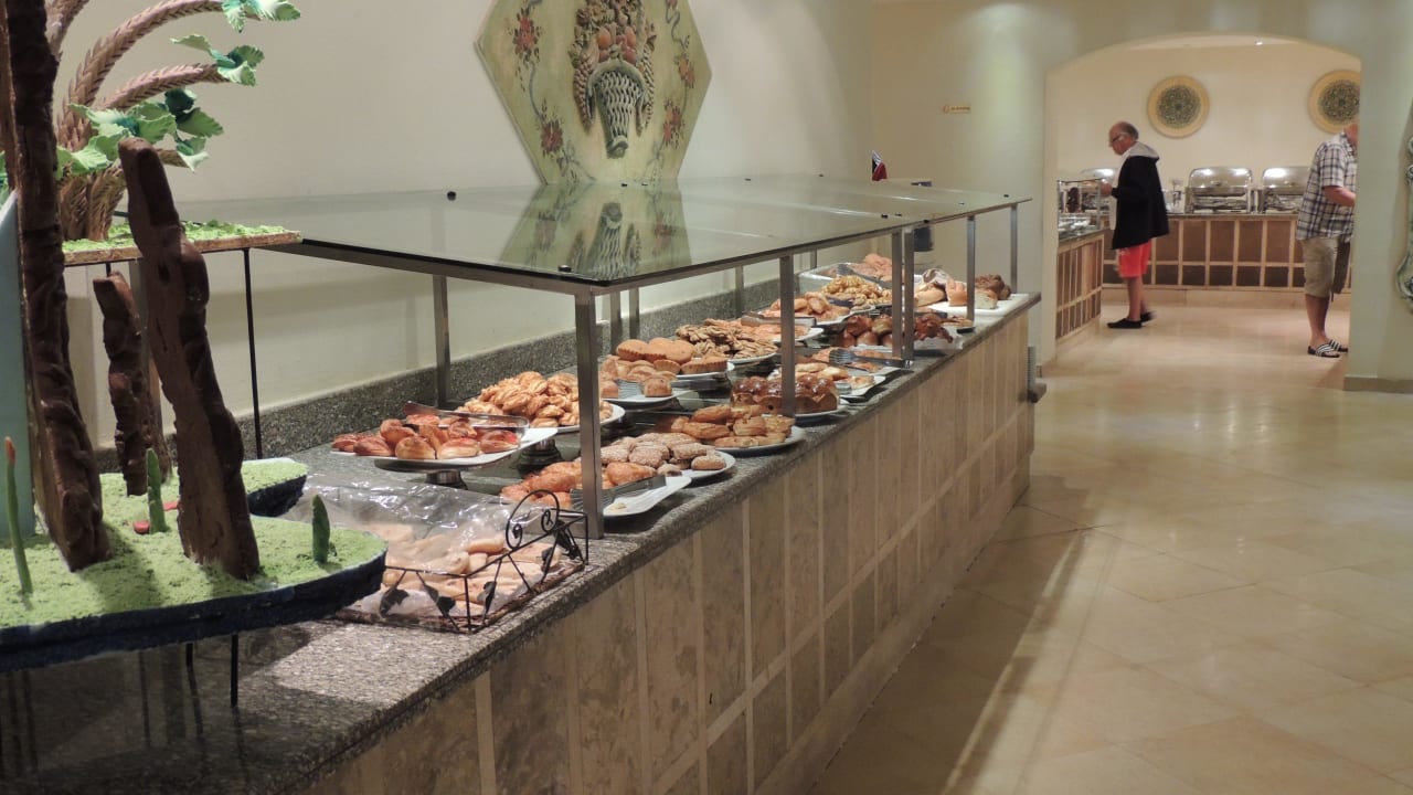 Leckere Auswahl am Frühstücksbüffet Fort Arabesque Resort, Spa & Villas