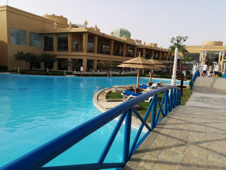 Pool Hotel Titanic Palace