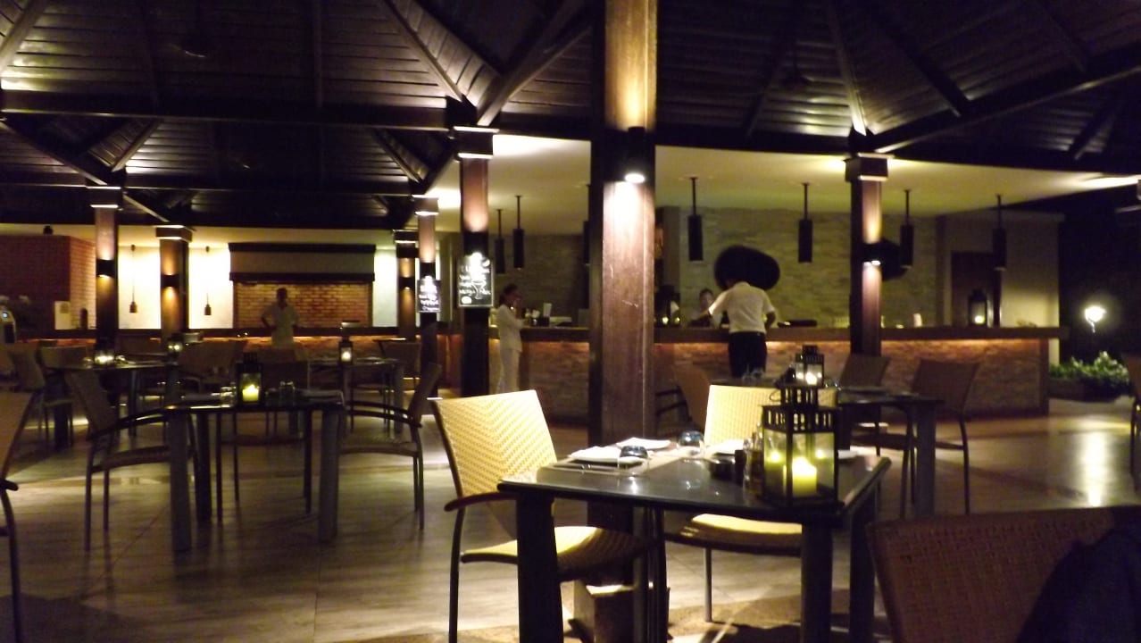 Restaurant Miramar Al Aqah Beach Resort
