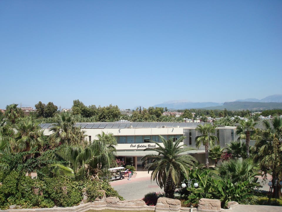 Blick vom Aquapark  VONRESORT Golden Coast