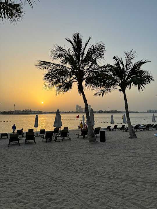 Strand Rixos The Palm Hotel & Suites