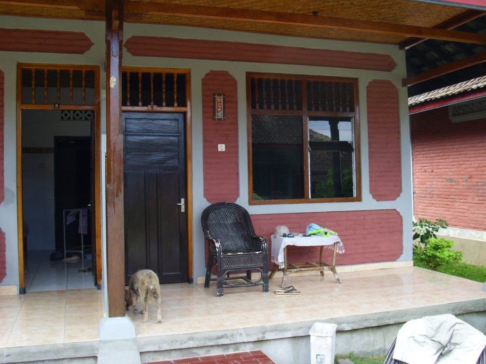 Zimmereingang Hotel Indra Pura