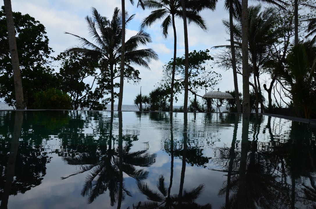 Infinity Pool Kelapa Retreat & Spa