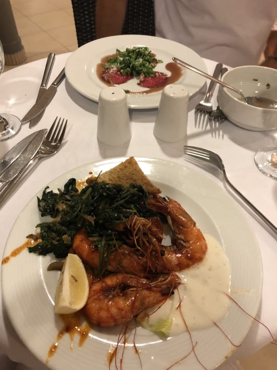 Gastro ROBINSON PAMFILYA