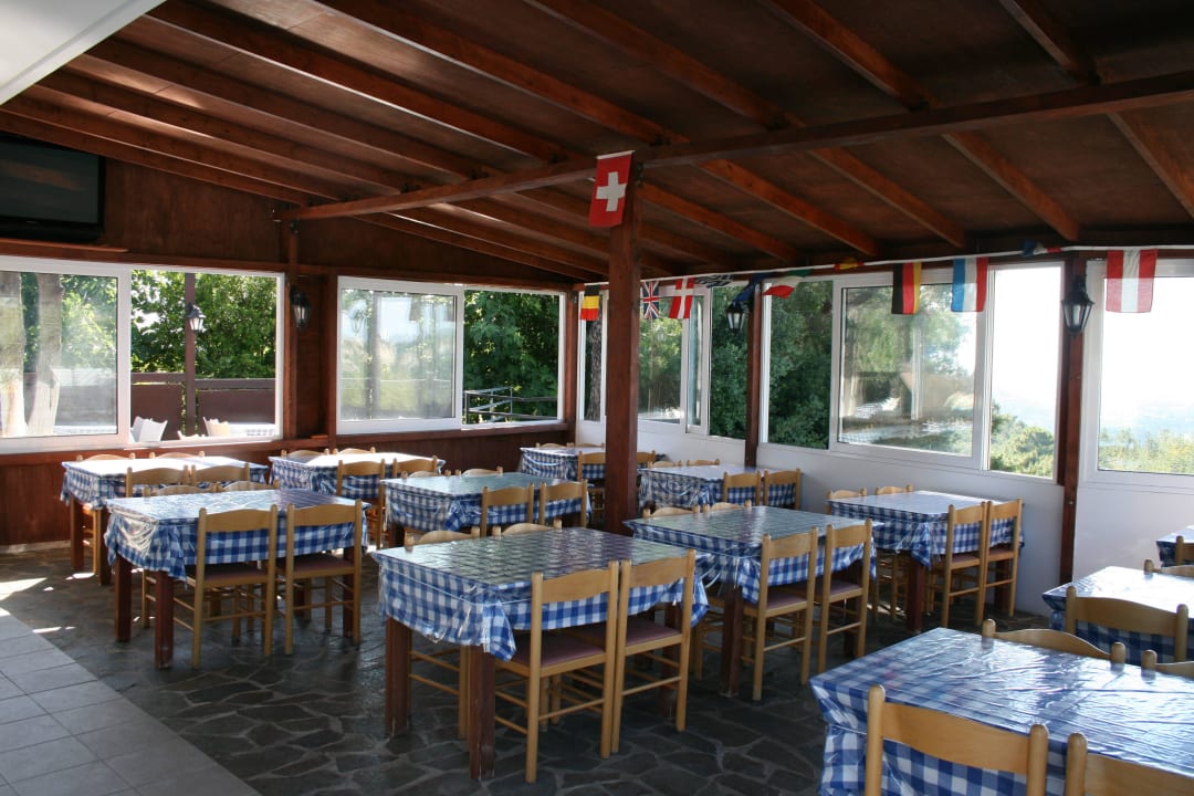 Buffet Platz Hotel Helena Christina