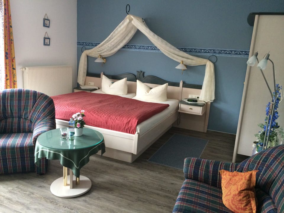 Unser Zimmer - wir haben uns sofort wohl gefühlt Hotel Am Deich