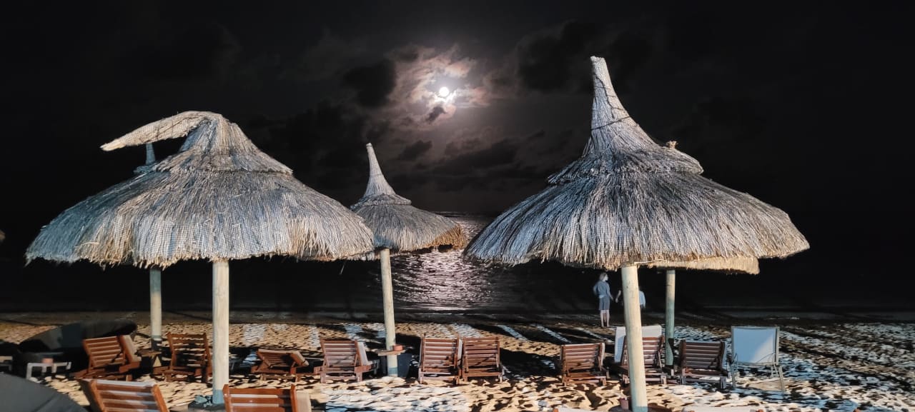 Strand Crystals Beach Resort Belle Mare, a member of Radisson Individuals