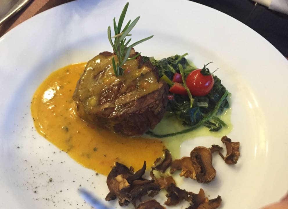 Im italienischen Restaurant Hotel Delphin Diva