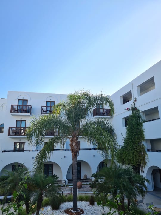 Außenansicht TUI BLUE Oceanis Beach and Spa Resort