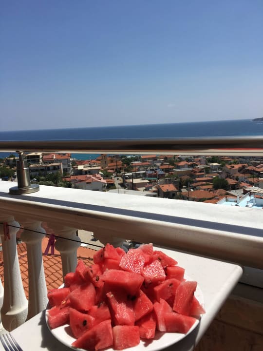 Ansicht aus Zimmer mit Meerblick Hotel Maistrali