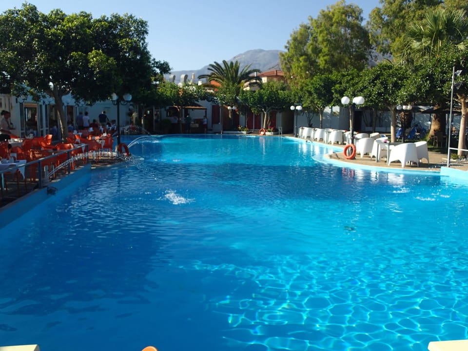 Pol und Restaurant im Corissia park Hotel Corissia Princess