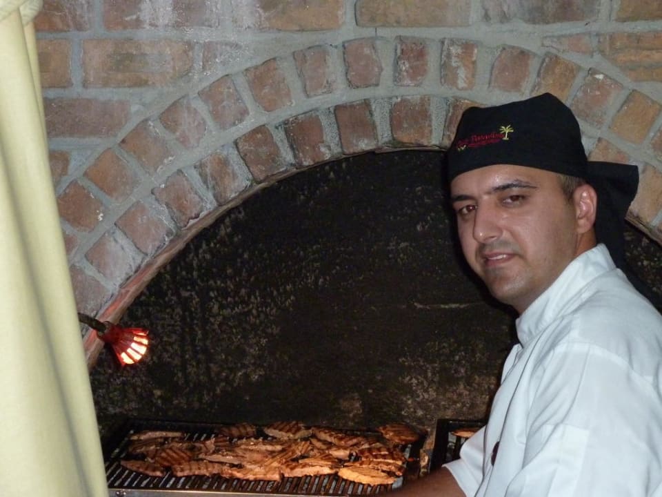 Der Thunfisch wird gegrillt Hotel Club Paradiso