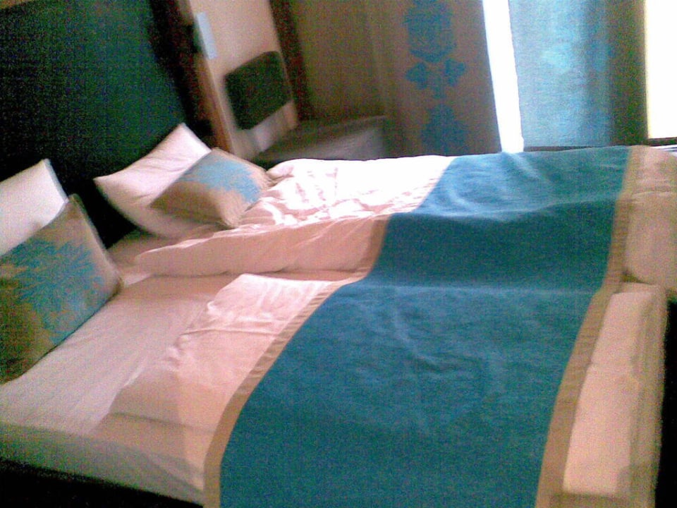 Mein Doppelbett Motel One Berlin Ku'Damm