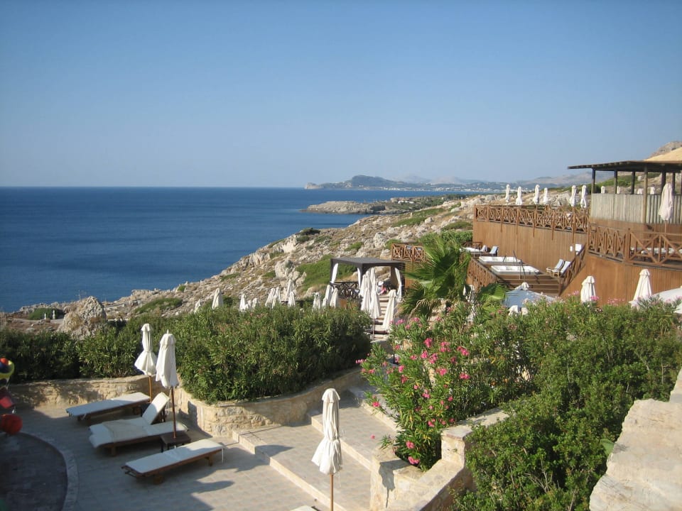 Blick auf Garten und Meer Hotel Kalithea Horizon Royal