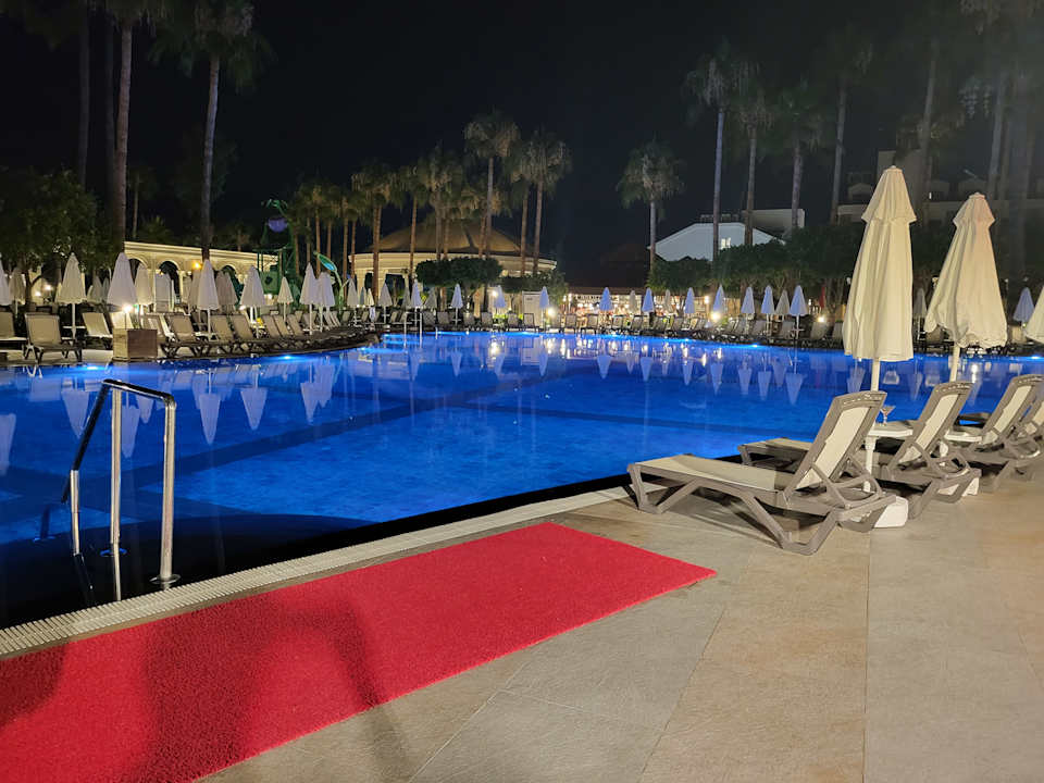 Pool allsun Numa Club Side