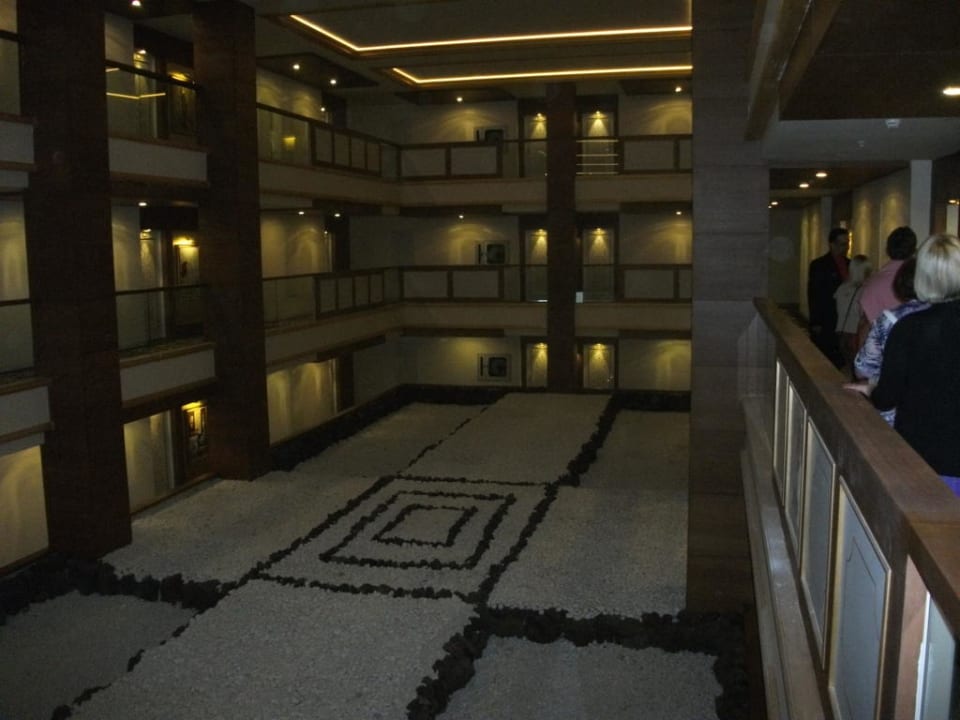 Innenhof der Zimmer wird noch bepflanzt Diamond Excellence Resort & Spa