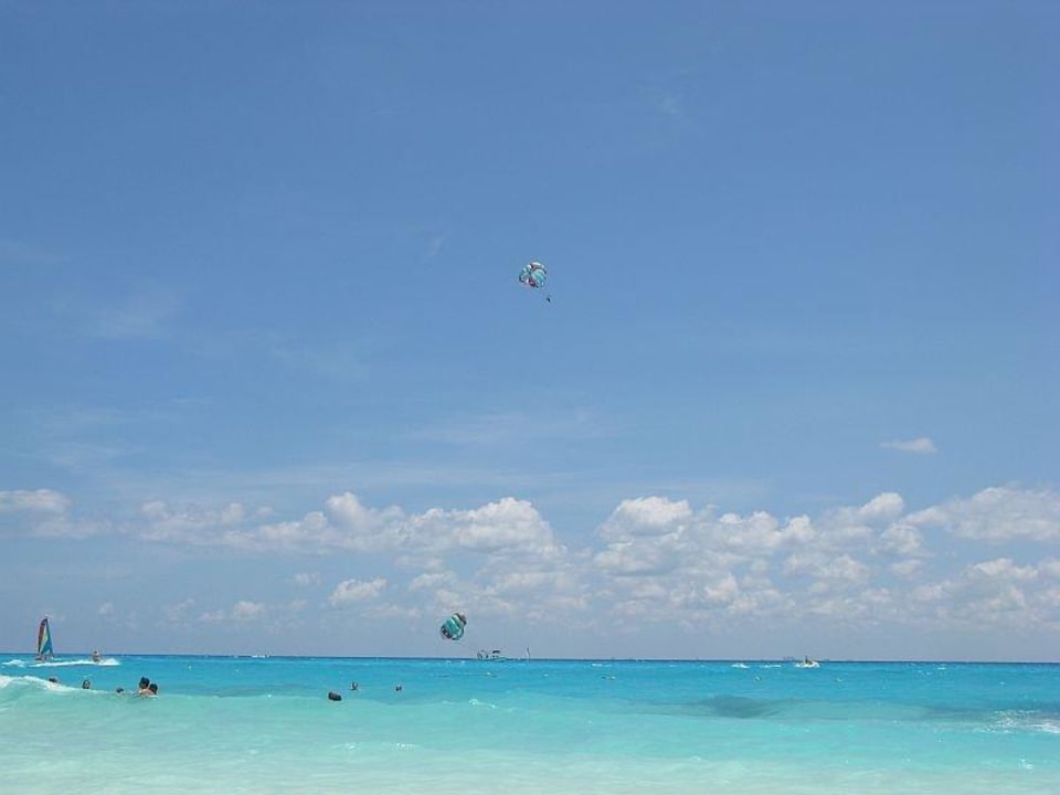 Türkisblaues Meer Hotel Riu Tequila