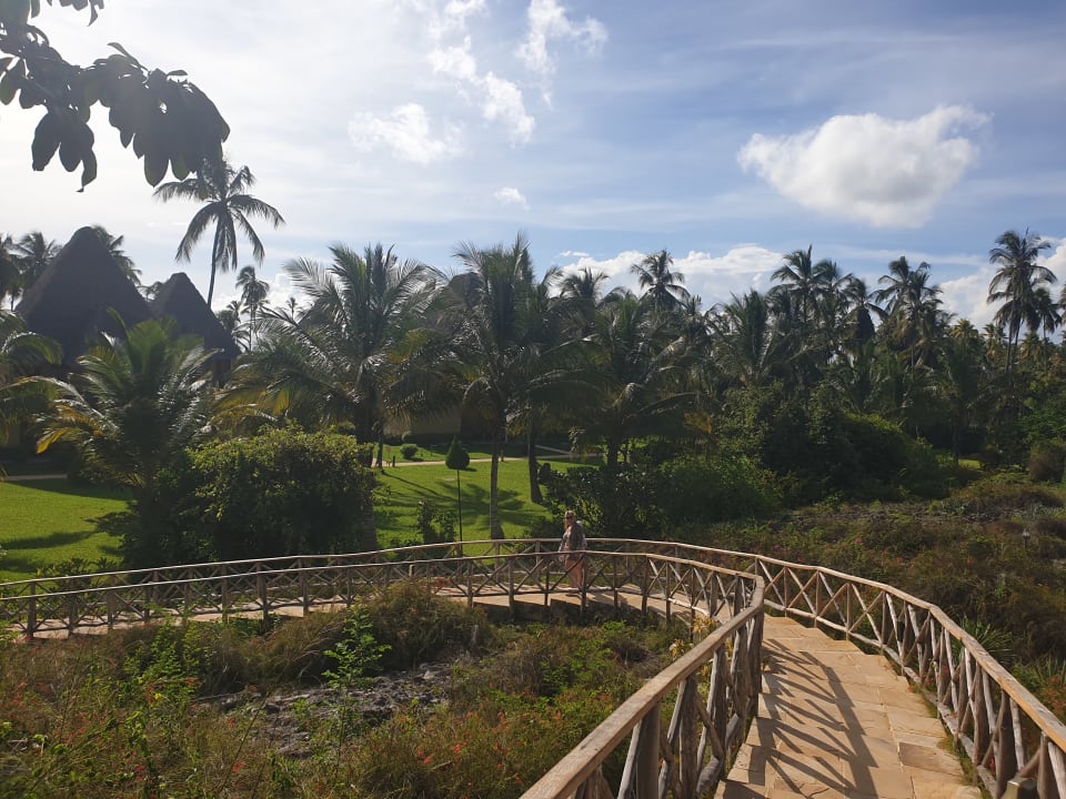 Gartenanlage Neptune Pwani Beach Resort & Spa