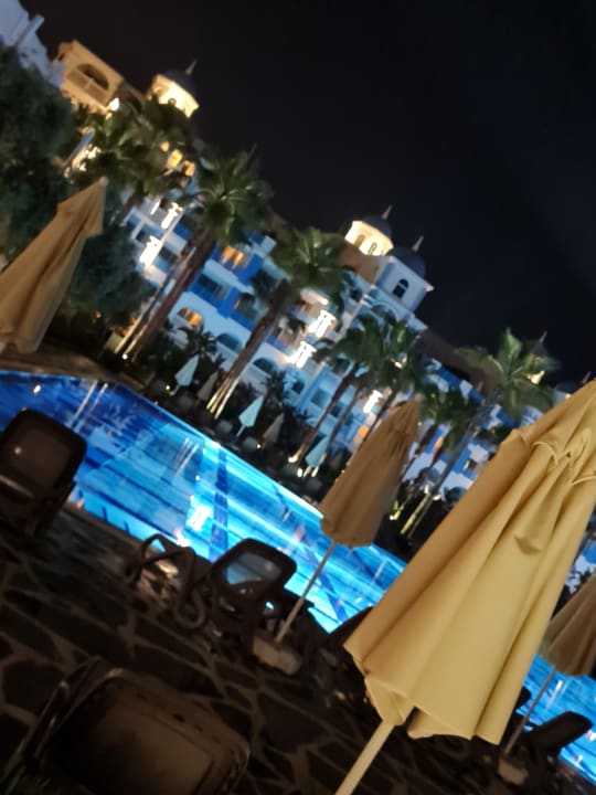 Pool Rubi Platinum Spa Resort & Suites