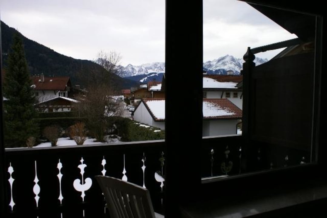 Ausblick aus dem  Zimmer Hotel Garni Zugspitz