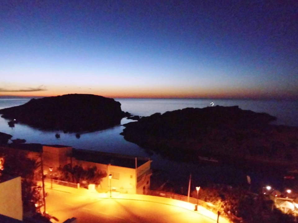 Blick vom braunen Block am Abend Barceló Portinatx - Adults only
