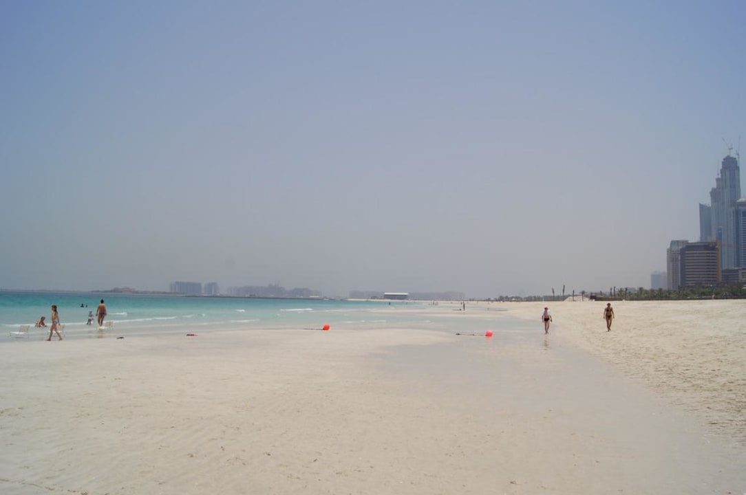 Ein superschöner Strand Hilton Dubai Jumeirah