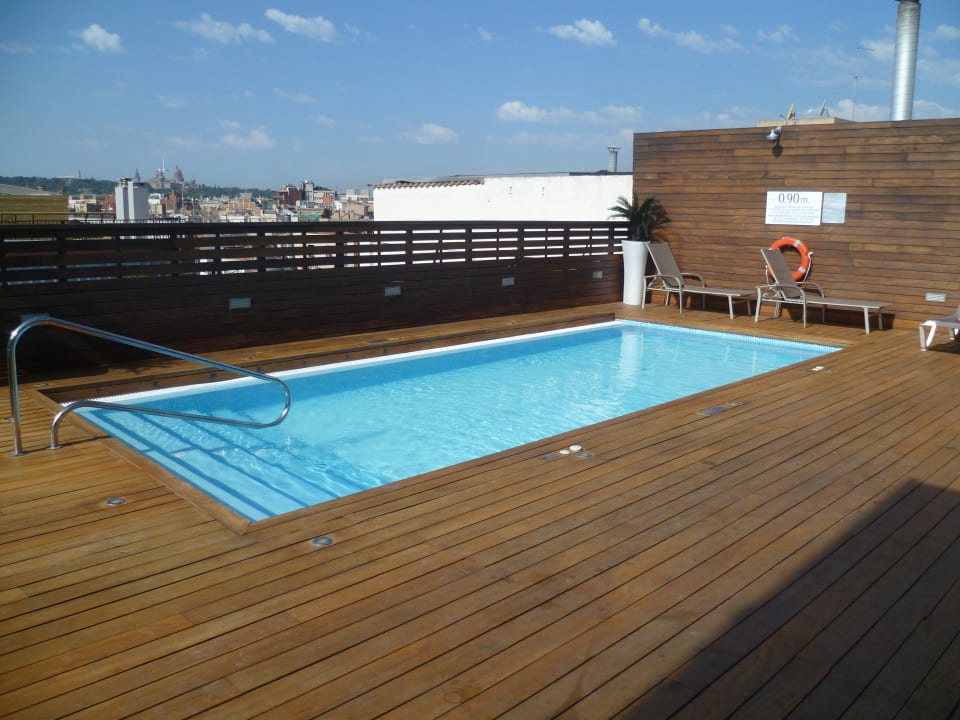 Pool mit Weitblick Hotel Lleo