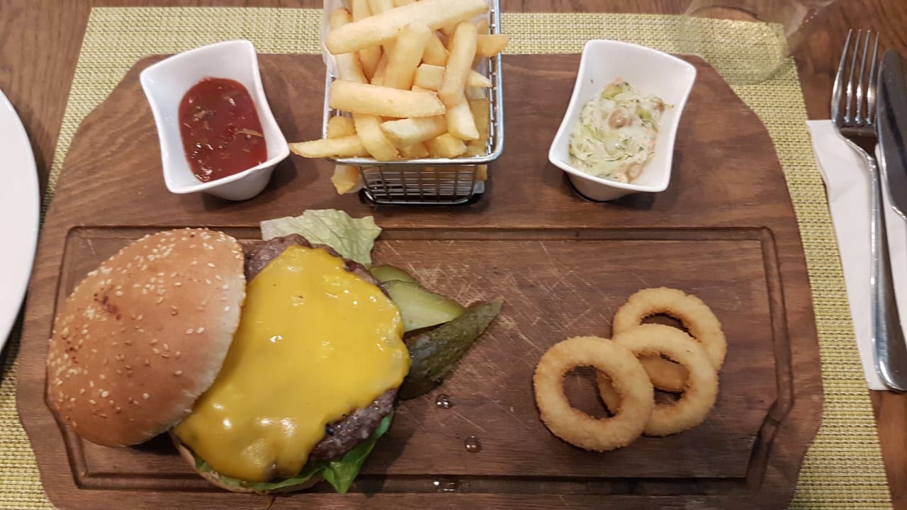 Gastro Acanthus Cennet Barut Collection