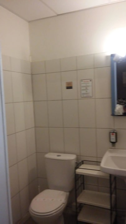 Badezimmer/WC Hotel La Croix Blanche