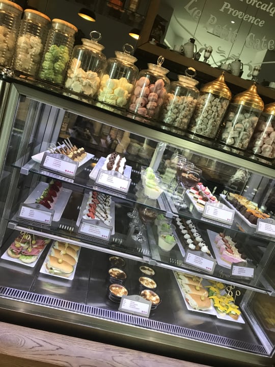 Gastro Acanthus Cennet Barut Collection