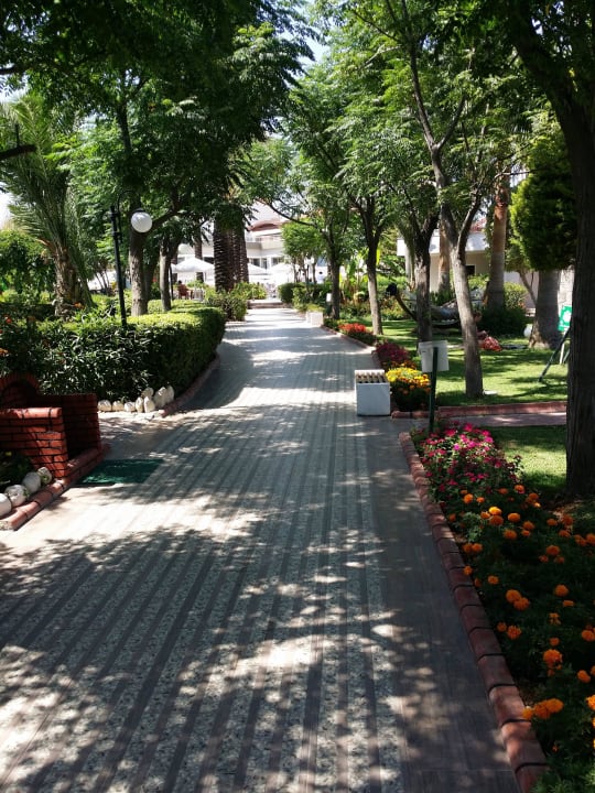 Weg zum Strand Aydinbey Famous Resort