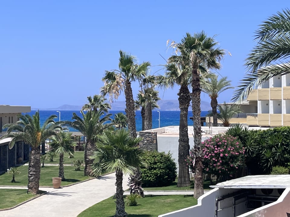 "Ausblick" Hotel Aphrodite Beach Club (Kato Gouves) • HolidayCheck ...