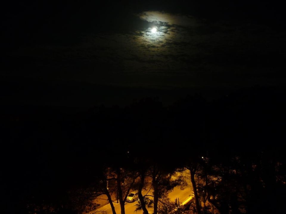 Nacht - Mond und Straße allsun Hotel Bella Paguera