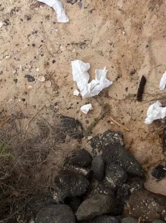 Sch....Haufen der Camper direkt am Strand  Maravilla Appartements