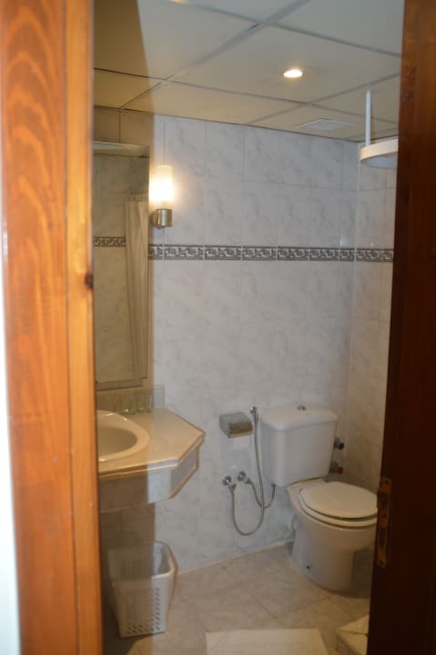 Zimmer Lotus Bay Beach Resort