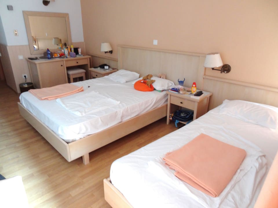 Unser Doppelzimmer Elea Beach Hotel