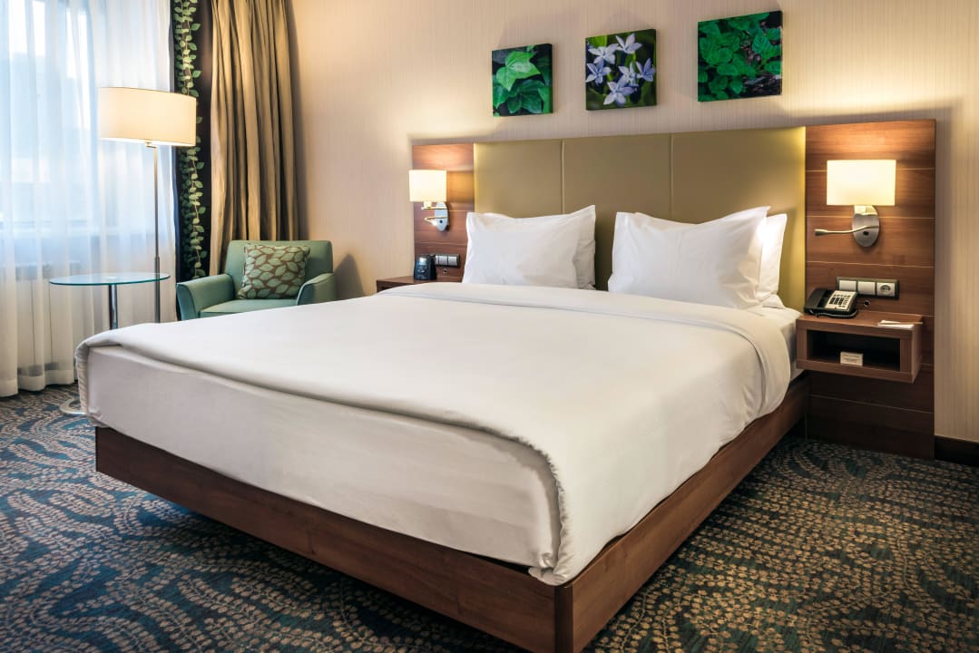 Standard King Room Hilton Garden Inn Astana