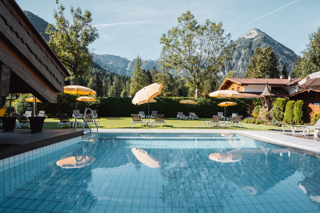 Pool Hotel Karlwirt