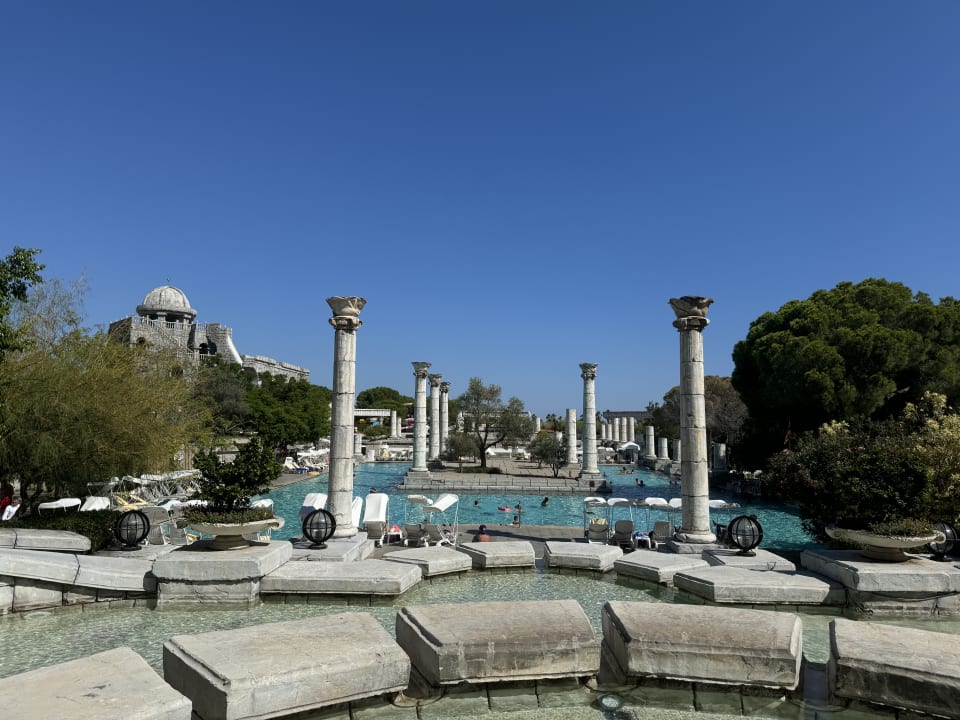 Pool Xanadu Resort Hotel