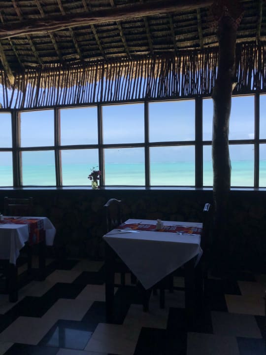 Gastro Reef & Beach Resort