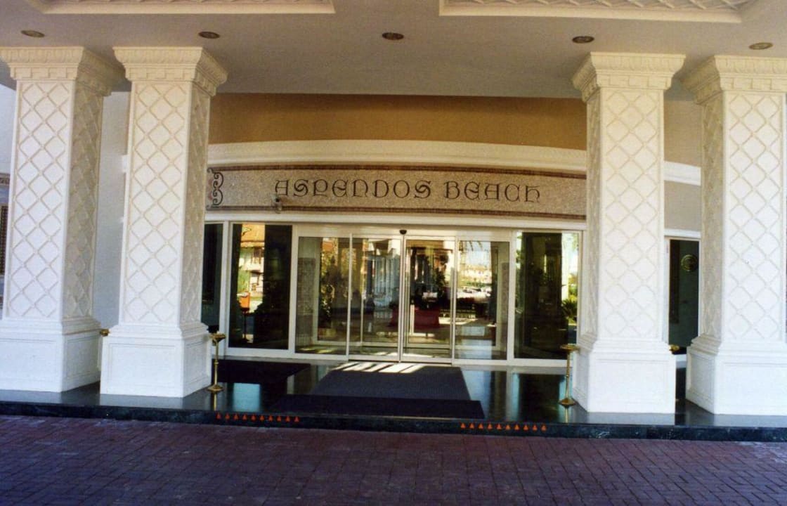 Haupteingang Trendy Aspendos Beach Hotel