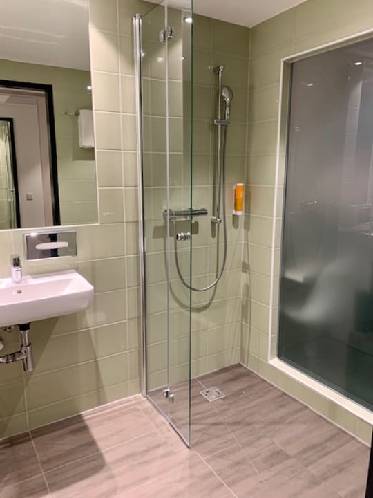 Zimmer Super 8 by Wyndham Oberhausen am Centro
