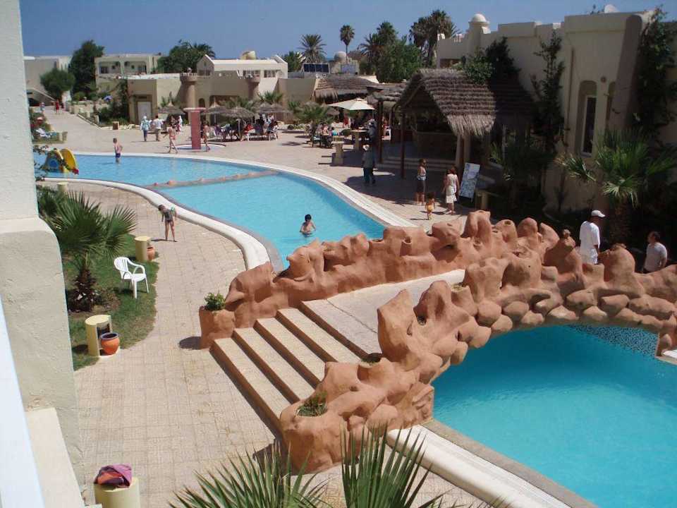 Brückenlandschaft Hotel Caribbean World Sun Beach