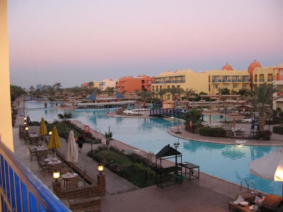 Sehr große Poolanlage Titanic Beach Spa & Aqua Park