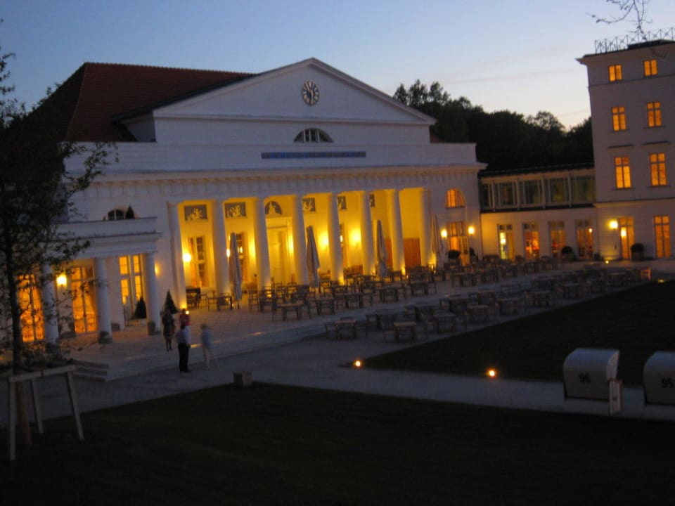 Kurhaus-Restaurant abends Grand Hotel Heiligendamm - The Leading Hotels of the World