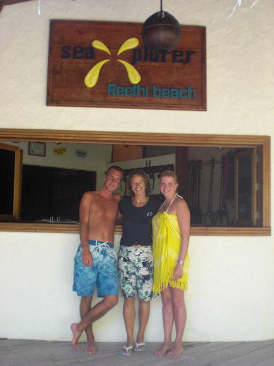 Die PADI Tauchschule mit Karen NH Collection Maldives Reethi Resort