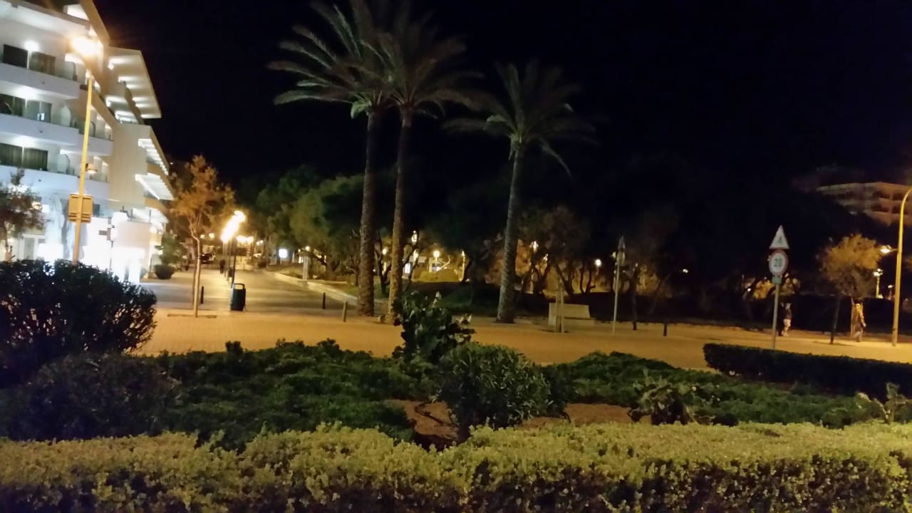 Rechts v. Hotel Grupotel Acapulco Playa - Adults Only